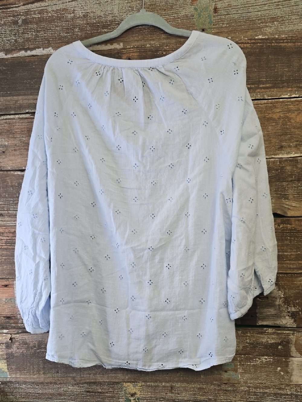 Old Navy Light Blue Eyelet Henley Tunic - Women, Size XXL - Picture 2 of 5